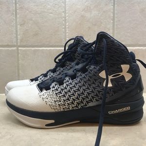 Under Armour women’s basketball shoe navy